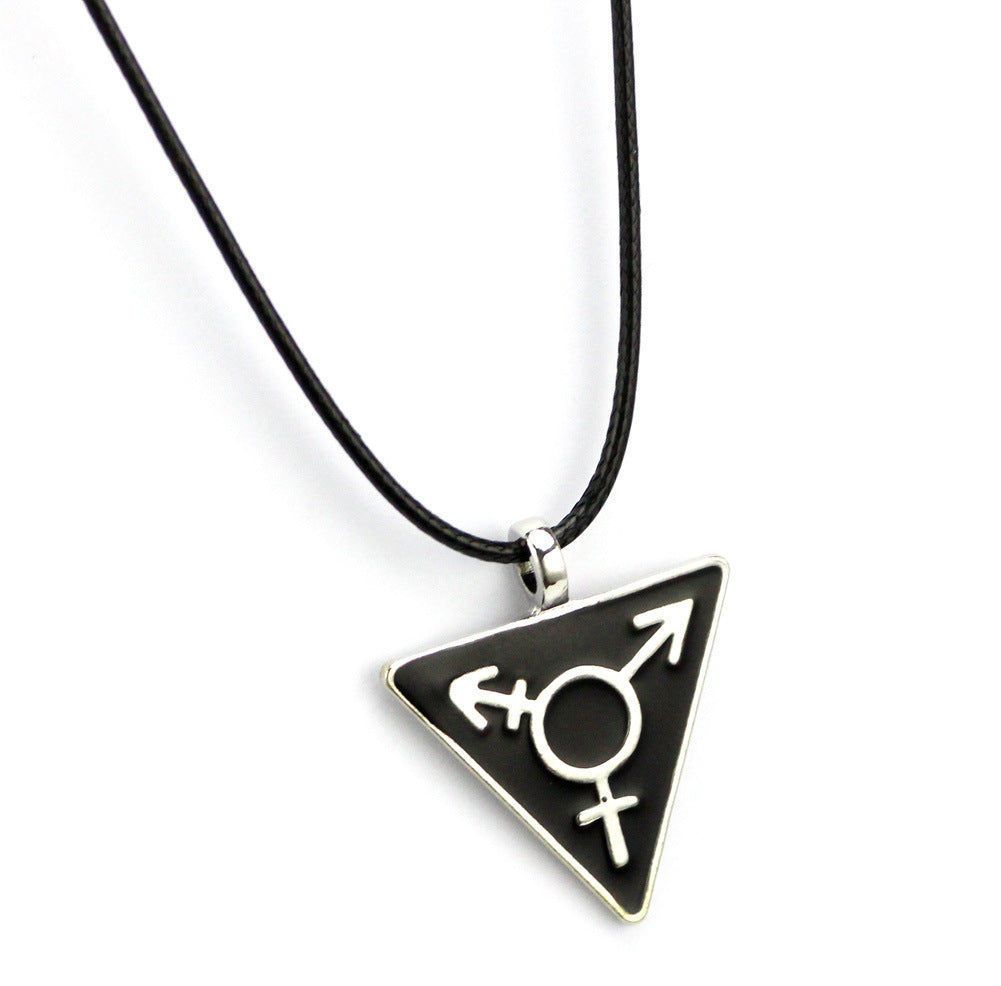 Triangle Pendant Necklace – Minimal Geometric Chain for Women