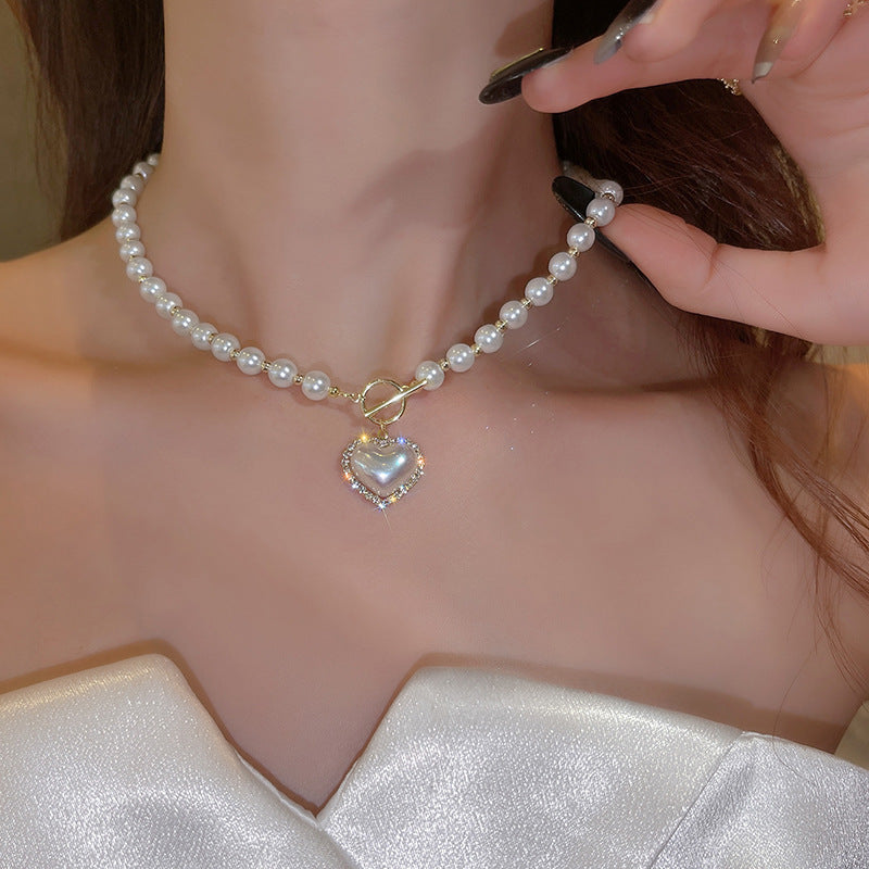 French Pearl Love Necklace – Elegant Fashion Pendant for Women