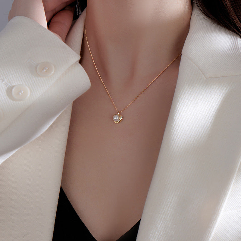 Silver Love Pearl Necklace – Elegant Heart Pendant Chain