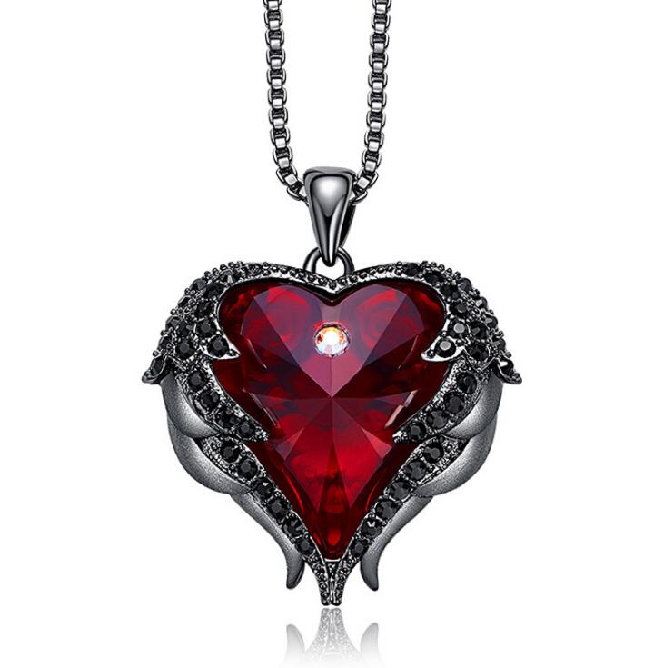 Heart Pendant Necklace – Elegant Everyday Chain for Women