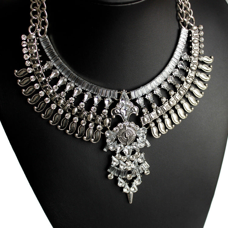 Crystal Short Necklace – Alloy Sparkle Chain for Women