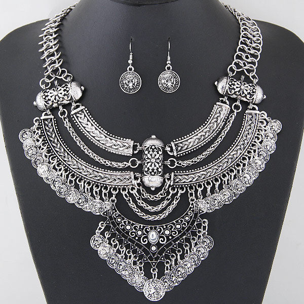 Crystal Short Necklace – Alloy Sparkle Chain for Women