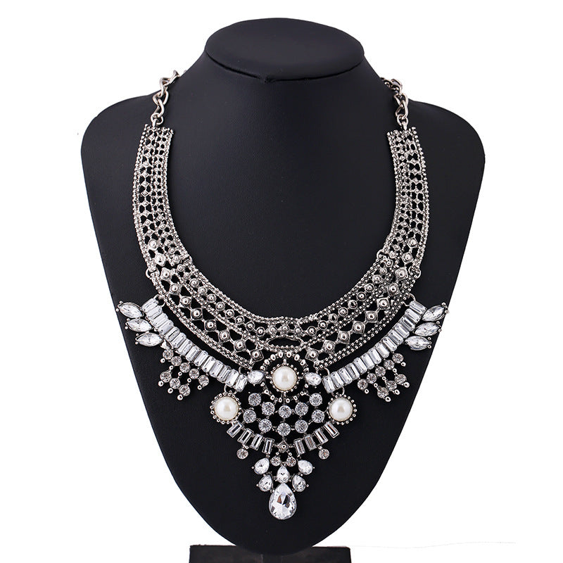 Crystal Short Necklace – Alloy Sparkle Chain for Women
