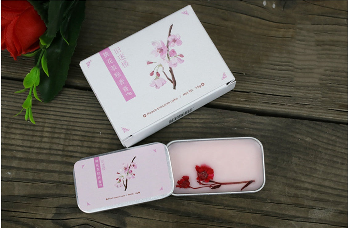 Botanical Solid Perfume – Skin-Friendly Compact Fragrance Balm