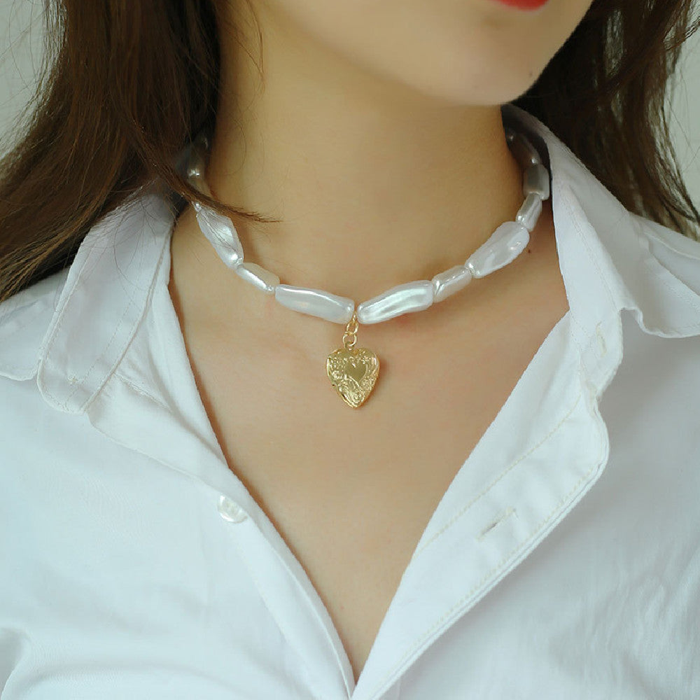 Alloy Pearl Love Pendant Necklace – Elegant Chain for Women