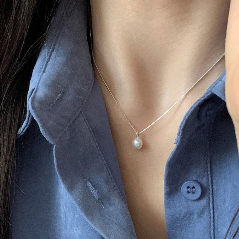 Pearl Love Clavicle Necklace – Elegant Chain for Women