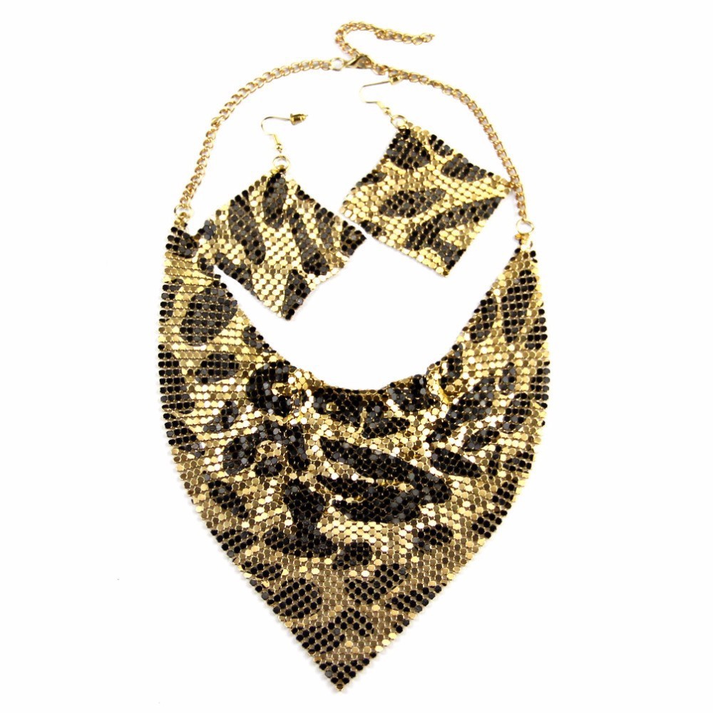 Metal Plate Necklace & Earrings Set - Statement Jewellery Set for Women