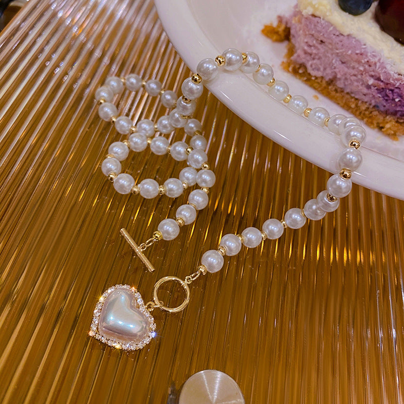 French Pearl Love Necklace – Elegant Fashion Pendant for Women