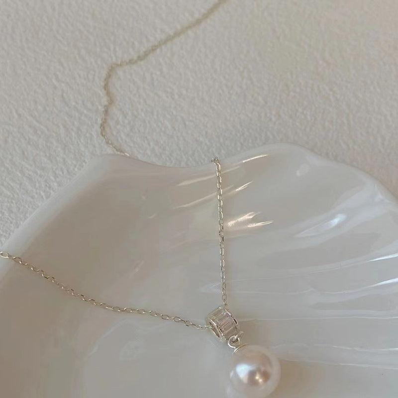 Pearl Love Clavicle Necklace – Elegant Chain for Women