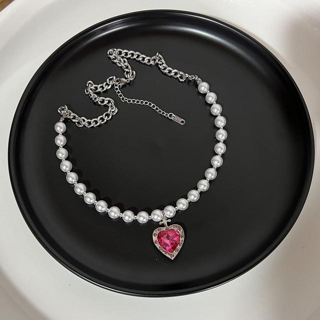 Vintage Pearl Butterfly Necklace – Love Pendant Chain for Women