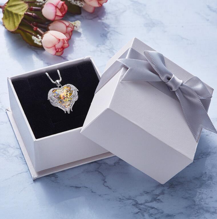 Heart Pendant Necklace – Elegant Everyday Chain for Women