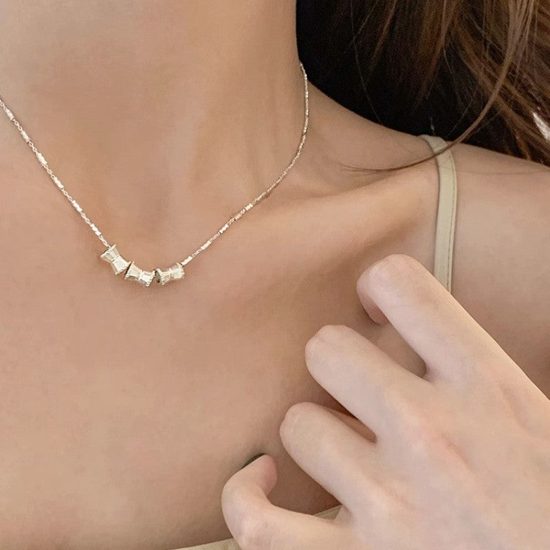 Pearl Love Clavicle Necklace – Elegant Chain for Women