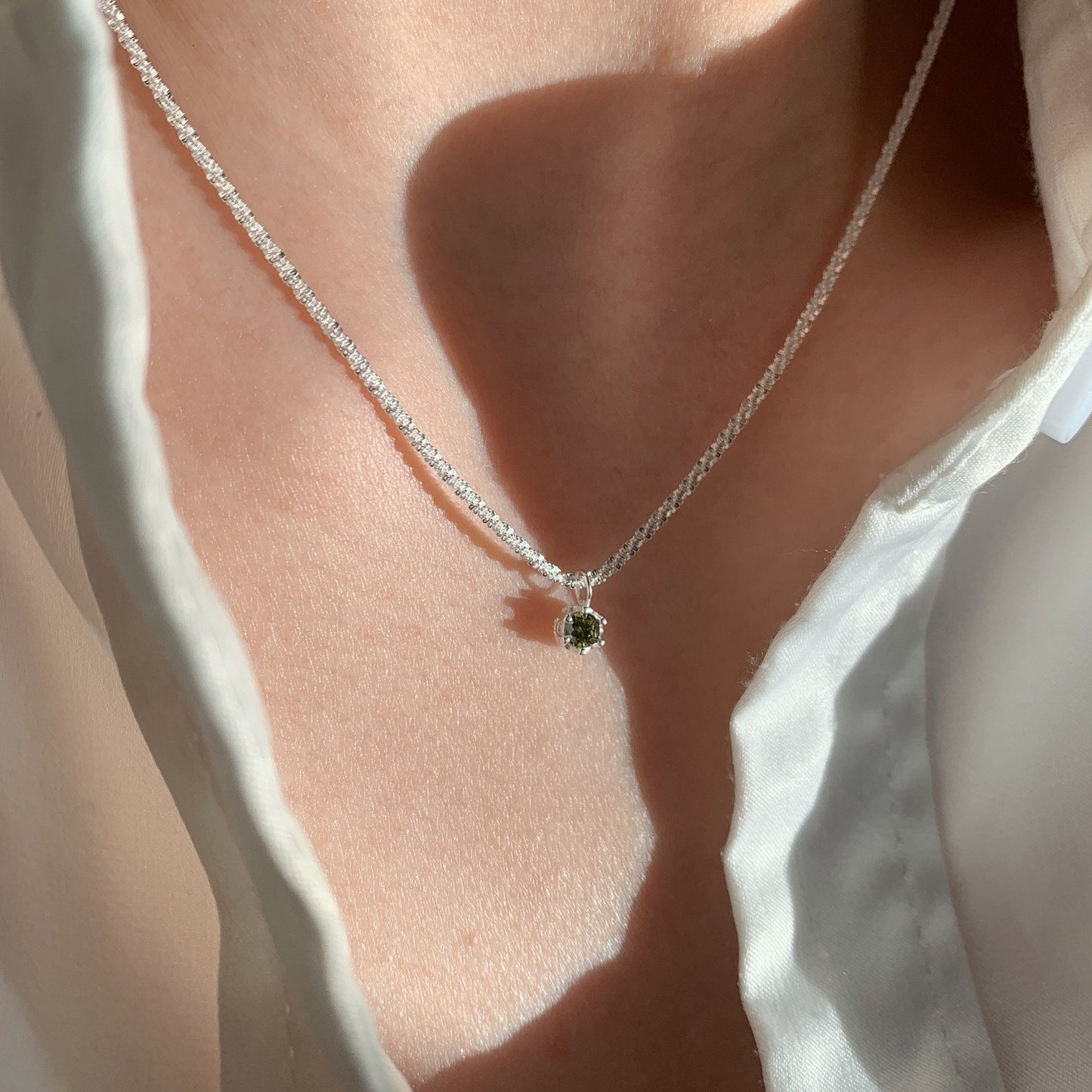 Pearl Love Clavicle Necklace – Elegant Chain for Women