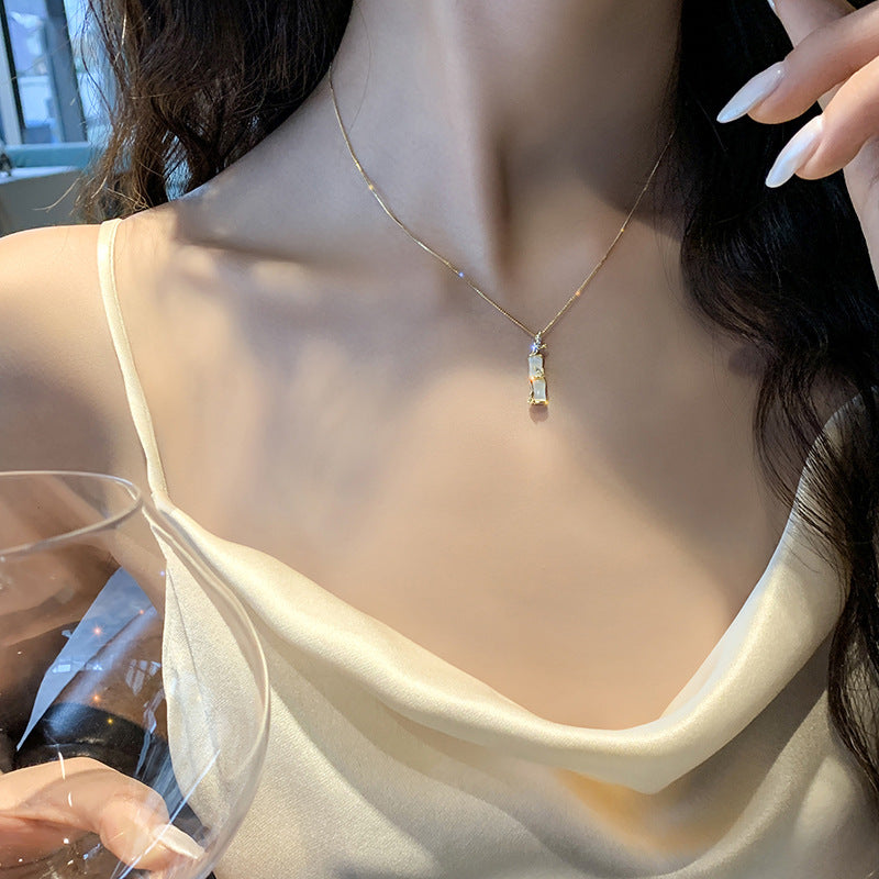 Bamboo Pendant Necklace – Elegant Nature-Inspired Chain for Women