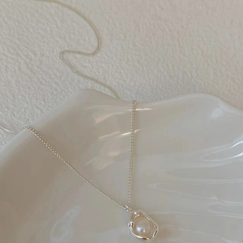 Pearl Love Clavicle Necklace – Elegant Chain for Women