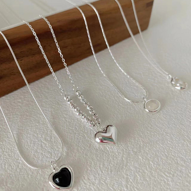 Pearl Love Clavicle Necklace – Elegant Chain for Women