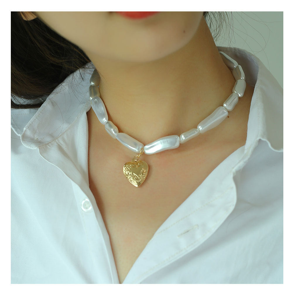 Alloy Pearl Love Pendant Necklace – Elegant Chain for Women