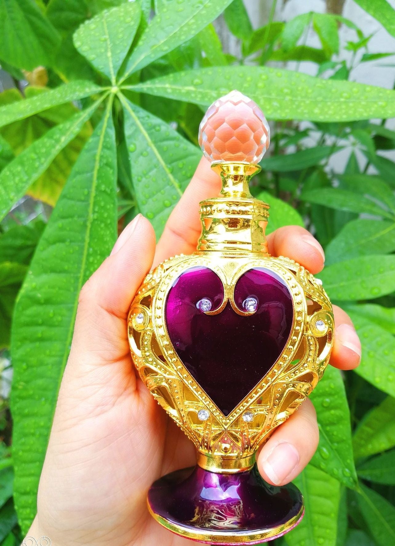 Heart-Shaped Decorative Middle Eastern Style Perfume Empty Bottle – Ornamental Stone Design