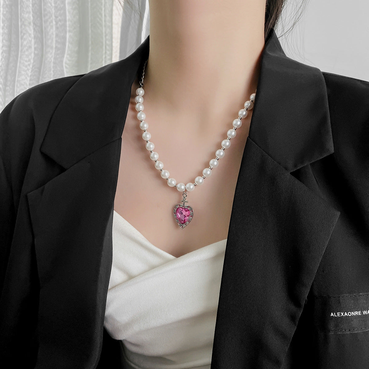 Glass Pearl Love Necklace – Elegant Spliced Pendant Chain for Women