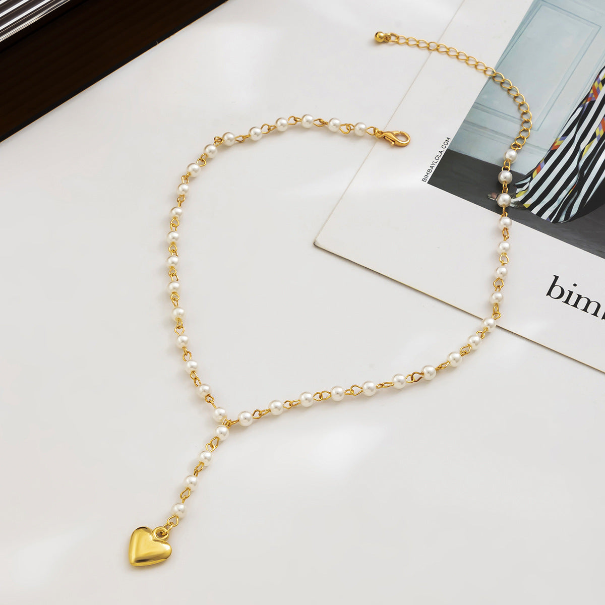 Simple Pearl Love Pendant Necklace – Elegant Minimal Chain for Women