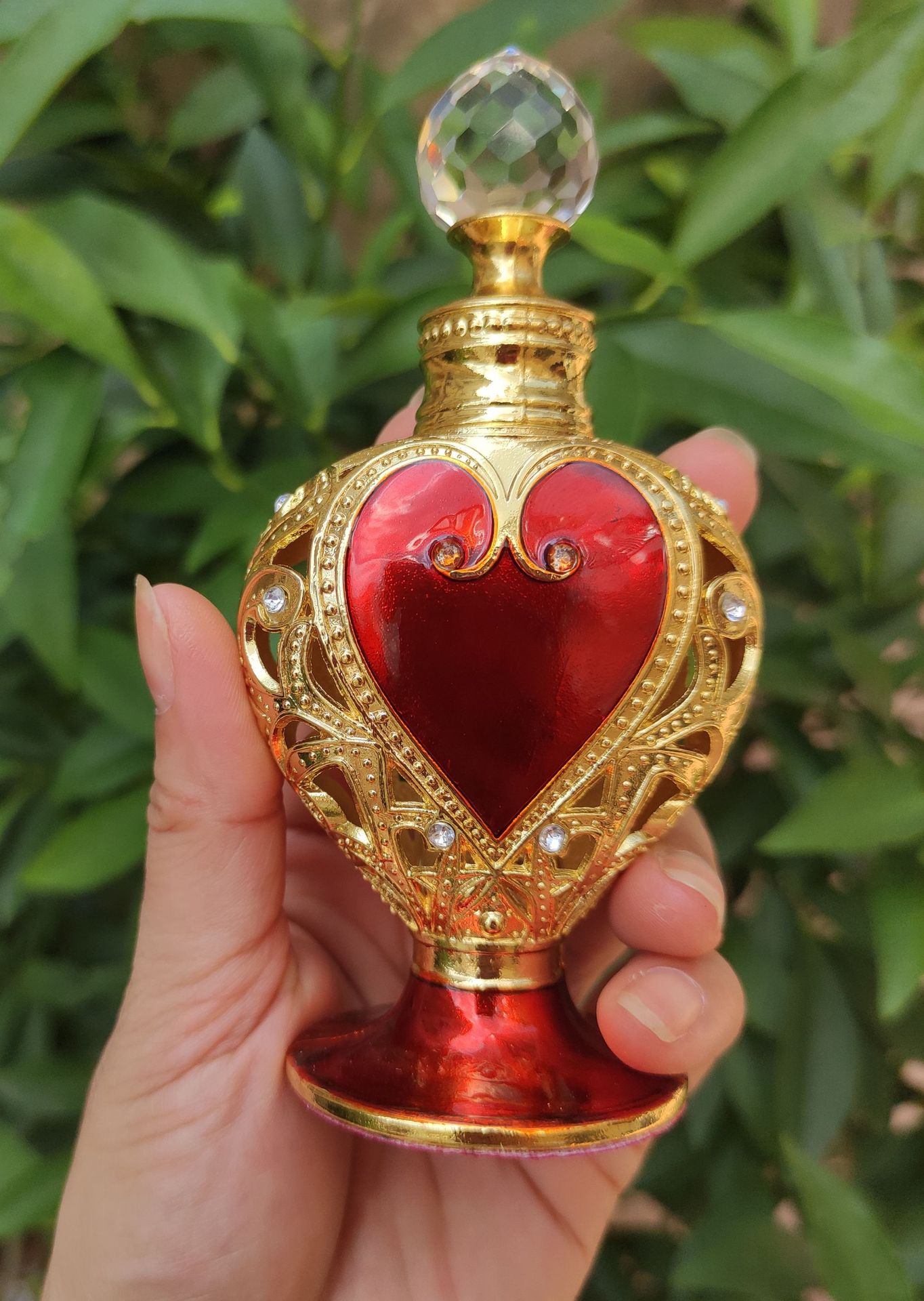 Heart-Shaped Decorative Middle Eastern Style Perfume Empty Bottle – Ornamental Stone Design