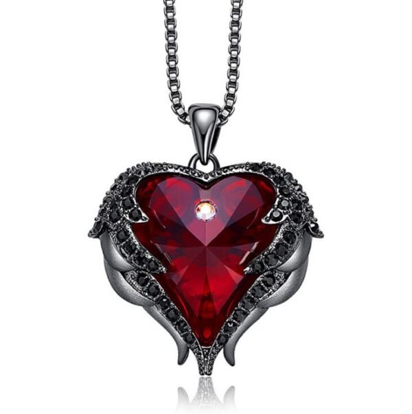 Heart Pendant Necklace – Elegant Everyday Chain for Women