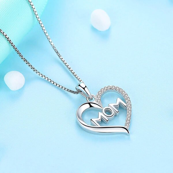 Mom Pendant Necklace – Elegant Symbolic Chain for Women