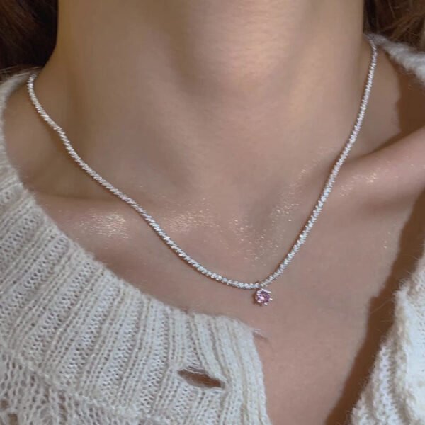 Pearl Love Clavicle Necklace – Elegant Chain for Women